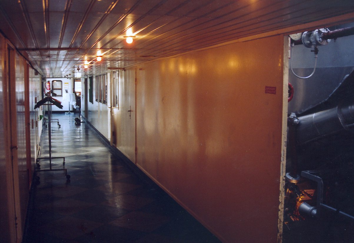 203131-06.jpg