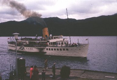 Maid of the Loch approaching Inversnaid s.jpg