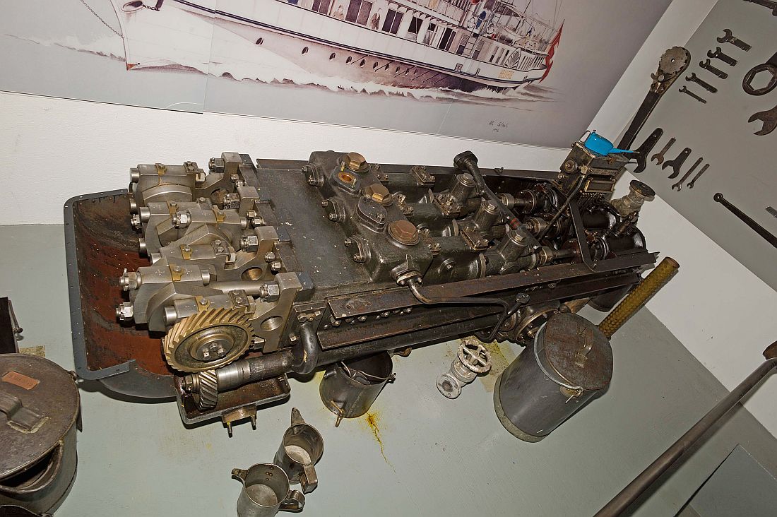 Maschine DS Helvetie 2s.jpg