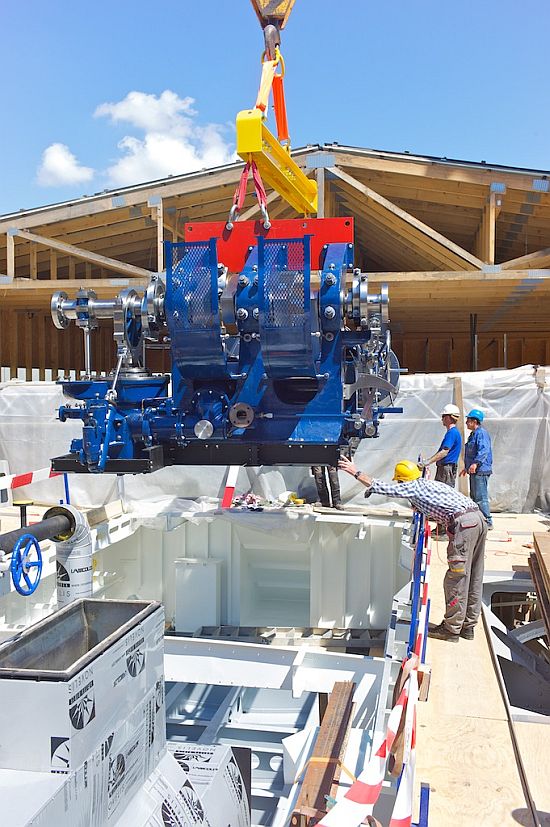 Neuchatel Engine being lowered.jpg