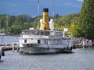 Paddle Steamer helvetie 2005.JPG