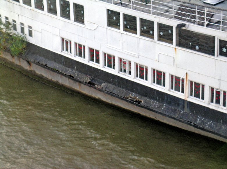 QM10-27-10-09s.jpg