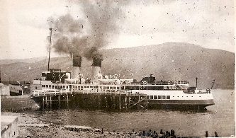 QM at Inveraray 1950 Gillon Fergusons.jpg