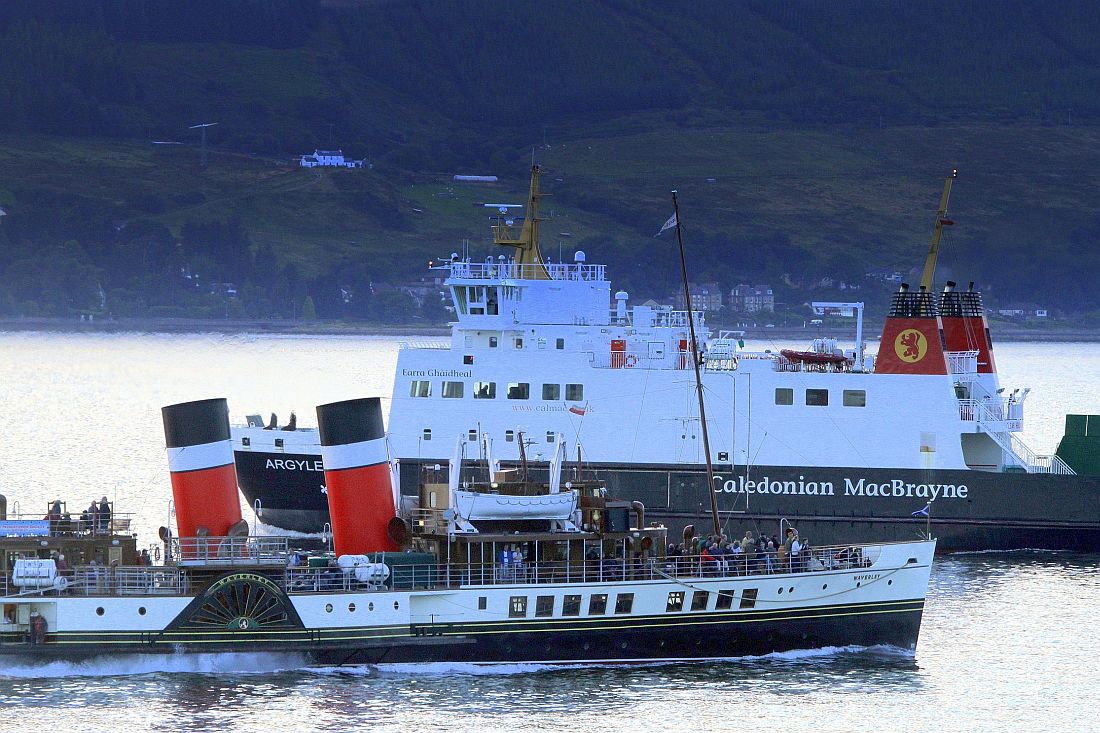 Waverley Argyle off Skelmorlie 040813 KW.jpg