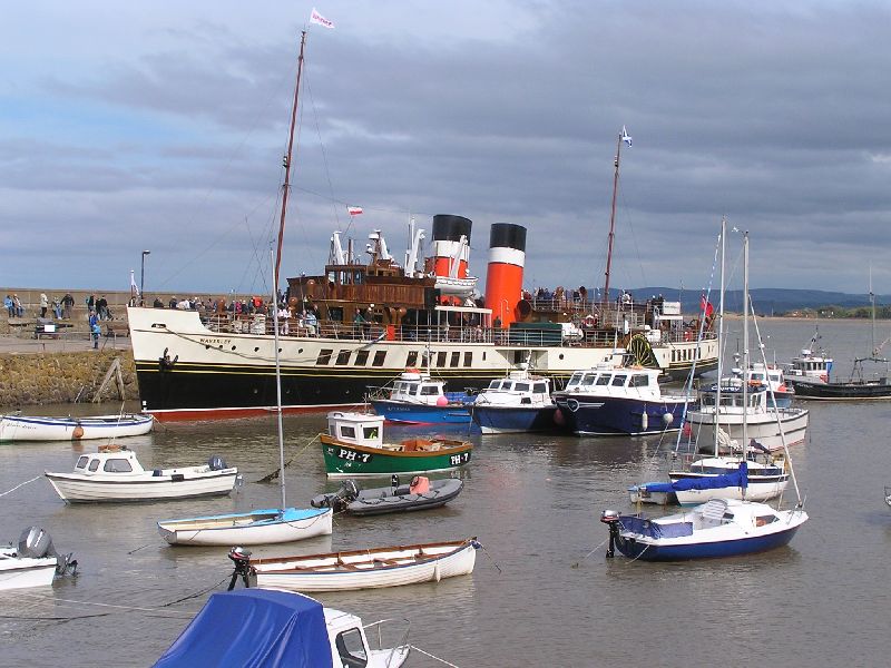 Waverley Minehead 13 06 11.JPG