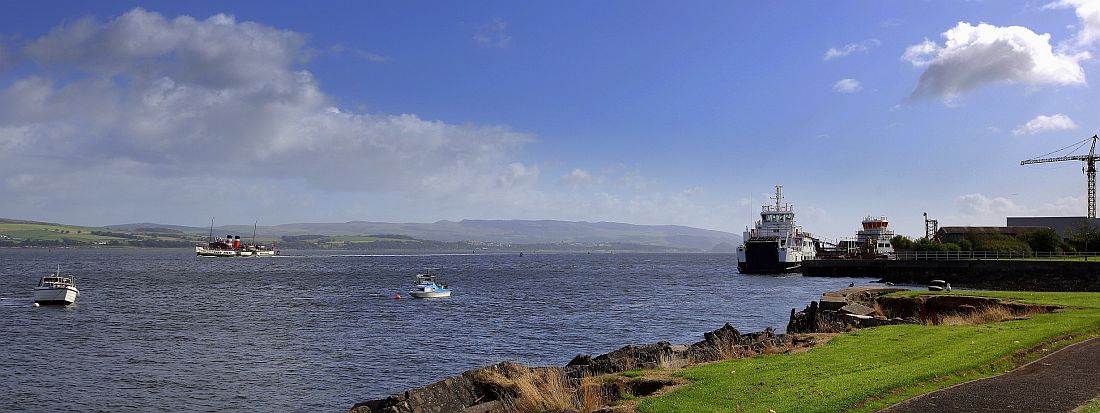 Waverley and 2 new hybrids Pt Glasgow 020913 1100 KW.jpg