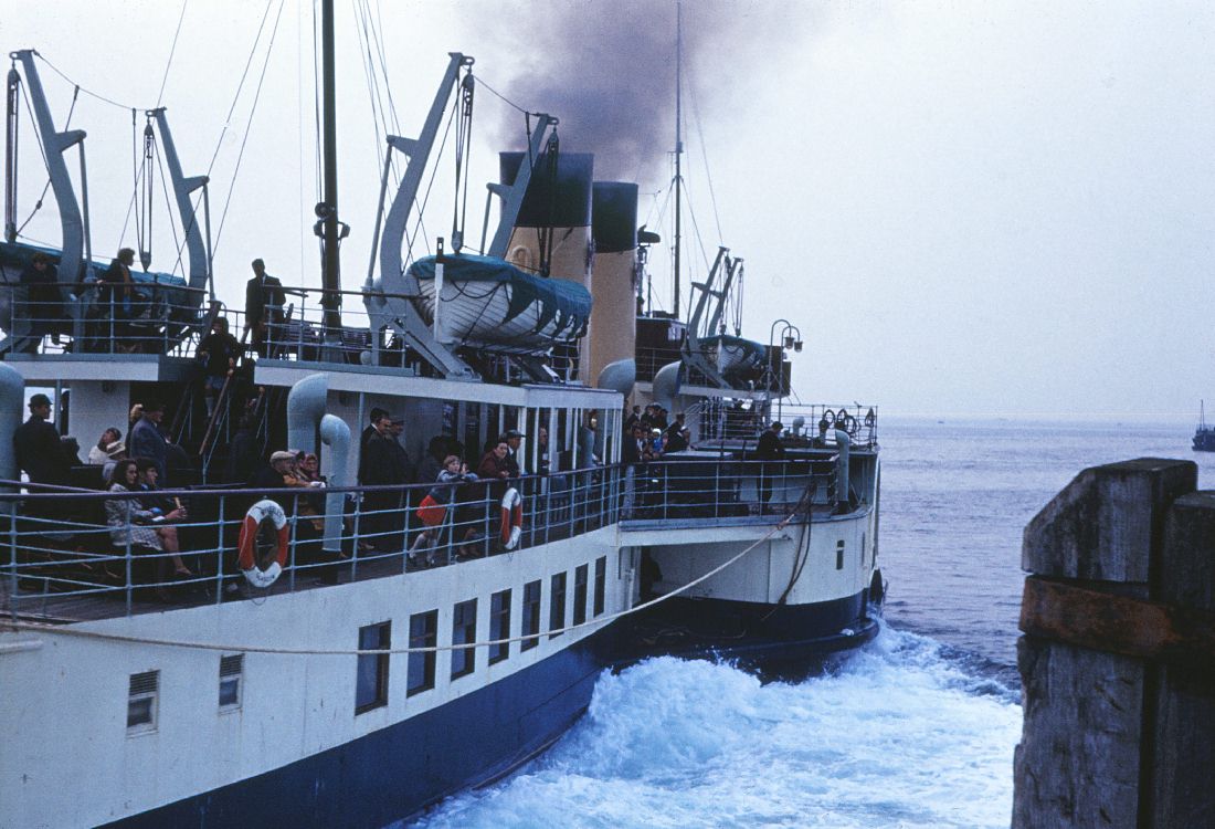 Waverley leaving Fairlie 1968 A.jpg